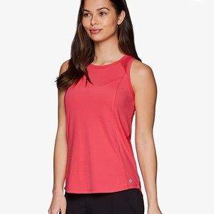 Active sleeveless top